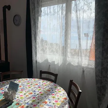 In Collina Con Vista Mare Apartment *