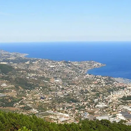Lejlighed In Collina Con Vista Mare Sanremo